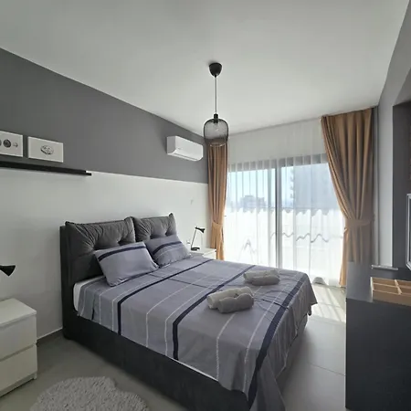 Didius Two-bedroom With Sea View At Caesar *