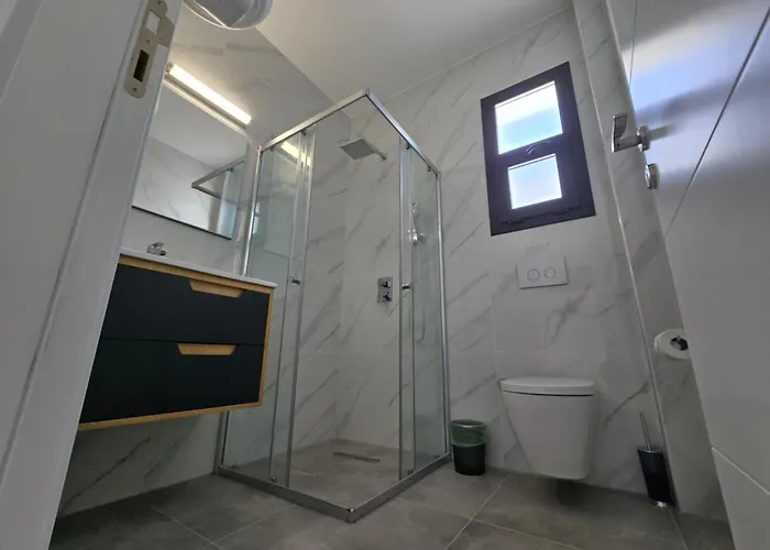 Didius Two-bedroom With Sea View At Caesar Apartament