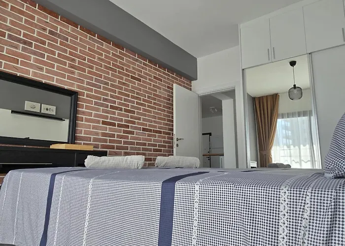 Didius Two-bedroom With Sea View At Caesar Apartament *